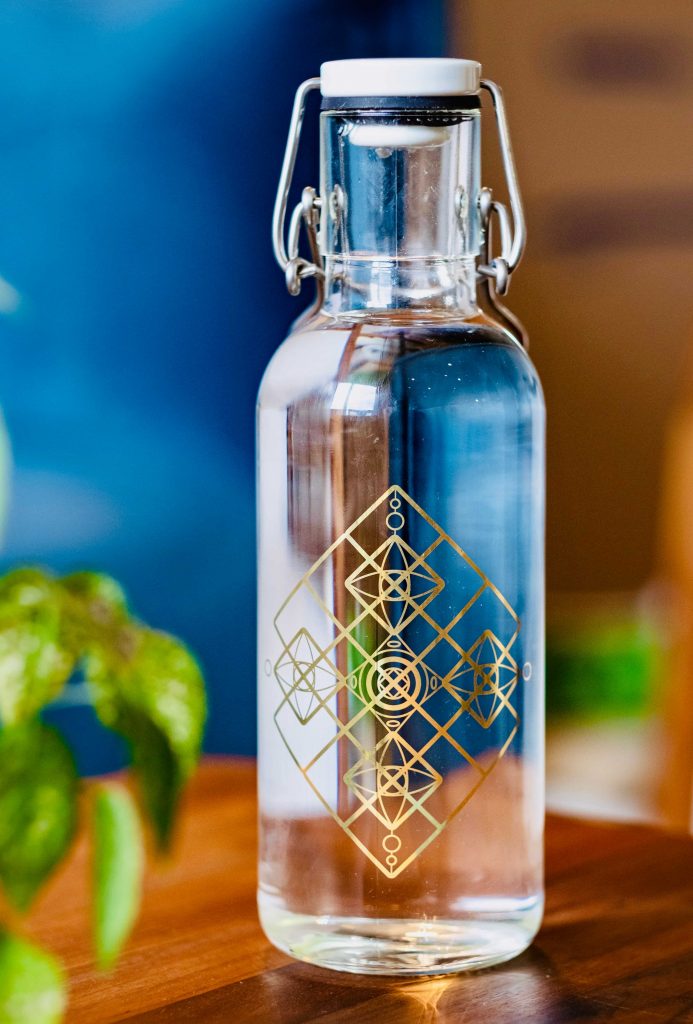 In Deutschland noch erhältlich! Trinkflasche Heil Yantra 6dl, Borosilikat-Glas, Bügelverschluss aus Edelstahl